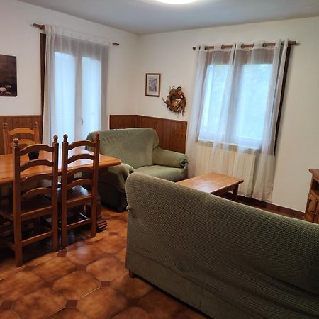 Apartamentos Goizeder Espinal-Auzperri Eksteriør bilde