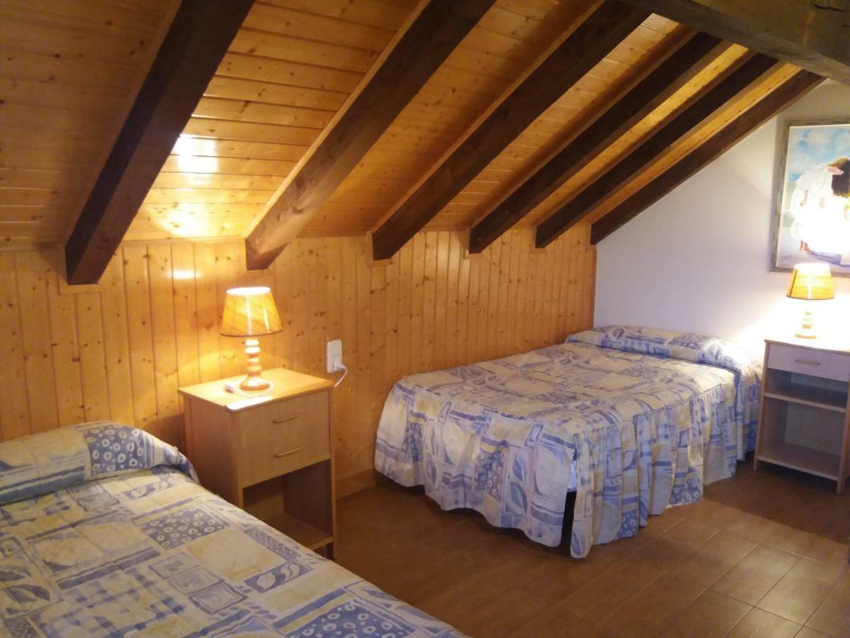 Apartamentos Goizeder Espinal-Auzperri Eksteriør bilde
